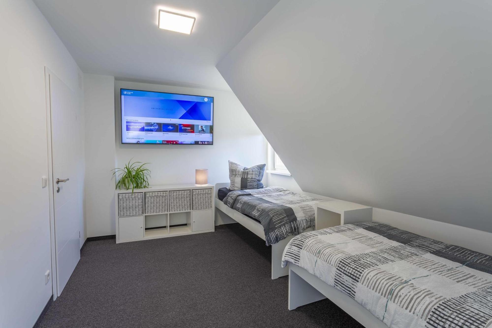 Gästezimmer mit Garten / 20 Minuten bis Messe Nürnberg Exterior foto